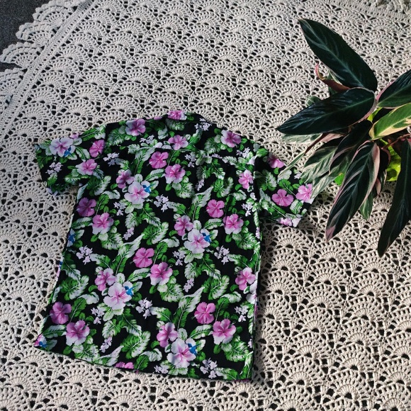 Vintage Floral Button Up Shirt - Size XL - Picture 3 of 6